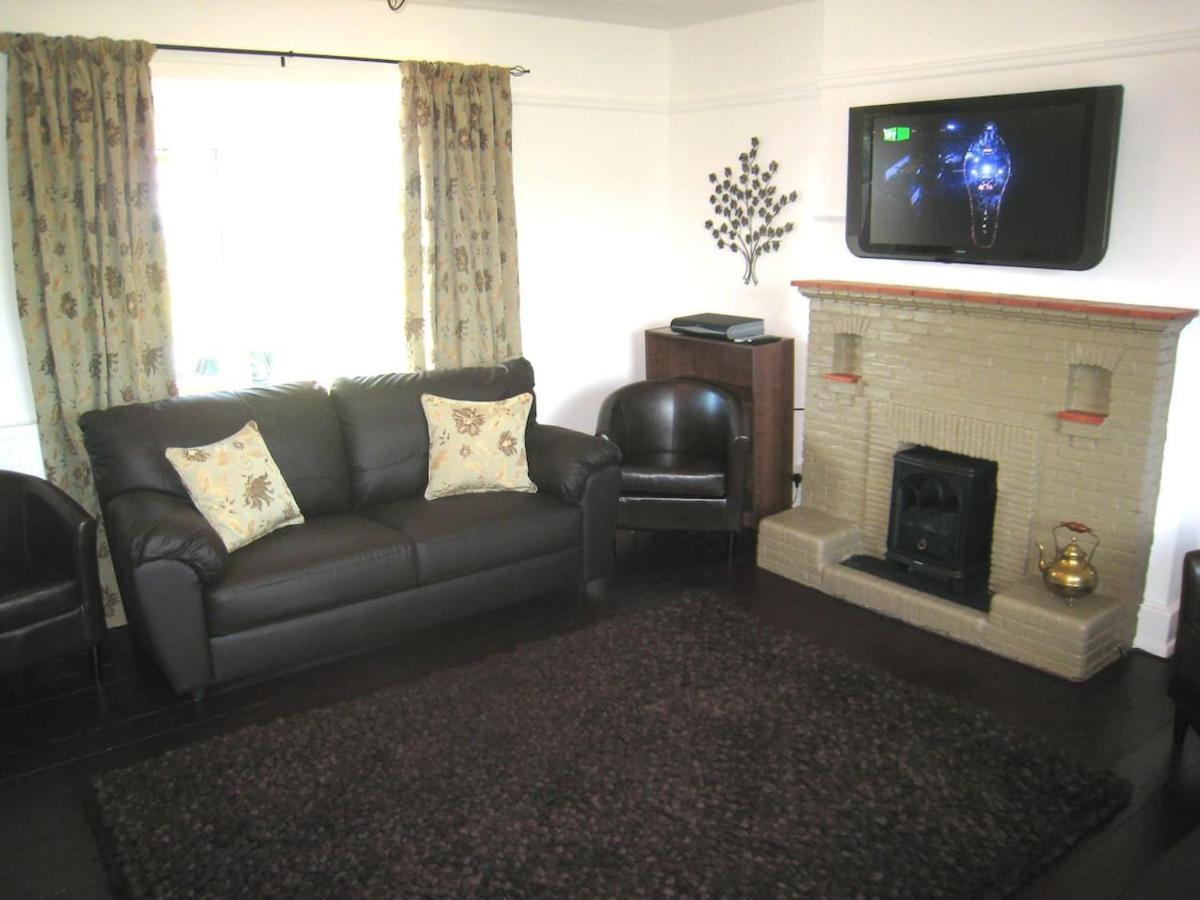 Arden Hill Farmhouse - Hot Tub, Snooker Table, Sleeps 16 Stratford-upon-Avon Buitenkant foto